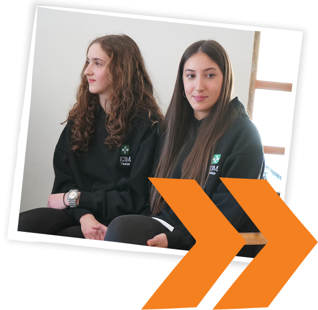 2 girls with favicon